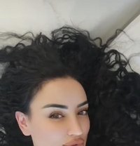 Russian Escort Near by Connaught Place - Agencia de putas in New Delhi