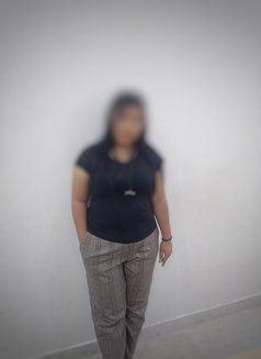 Sasha - escort in New Delhi Photo 3 of 4