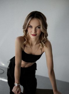 Russian Escorts Delhi - escort in New Delhi Photo 3 of 6
