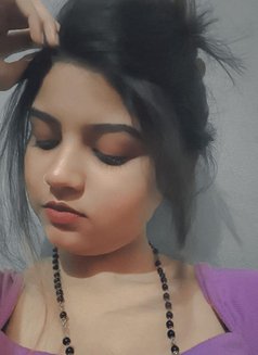 Russian Escorts in Gurgaon/aerocity - puta in Gurgaon Photo 1 of 4