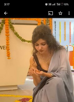 Russian Escorts in Gurgaon/aerocity - puta in Gurgaon Photo 3 of 4