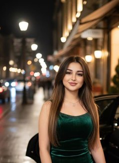 Russian Escorts - escort in Gurgaon Photo 6 of 9