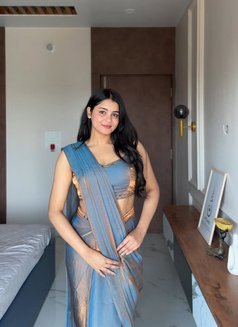 Russian Girl Available - escort in Maldives Photo 2 of 3