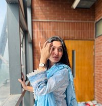 Russian Girls Available Chandigarh - puta in Chandigarh
