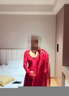 Russian Girls Available Indore - puta in Indore Photo 1 of 2