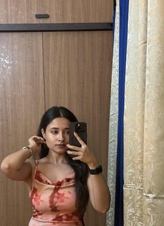 Russian Girls Available Kochi - escort in Kochi Photo 1 of 2