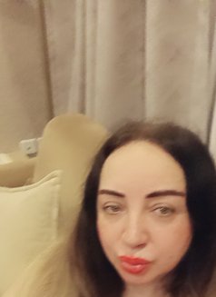 Russian Hot - escort in Al Manama Photo 2 of 3
