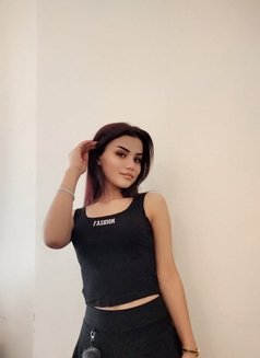 Russian lady young in muscat - escort in Muscat Photo 10 of 12