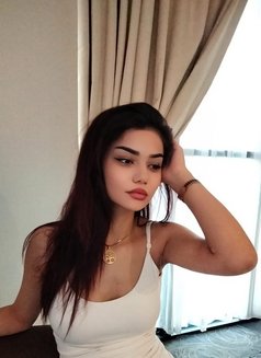 Russian lady young in muscat - escort in Muscat Photo 17 of 27