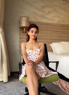 Russian lady young in muscat - escort in Muscat Photo 14 of 14