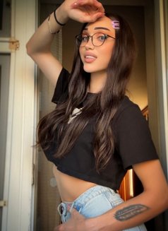 Russian Ladyboy Emily - Transsexual escort in Al Manama Photo 9 of 10