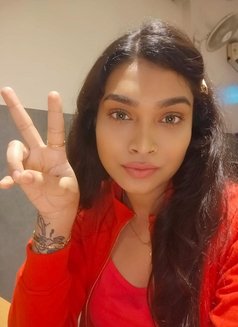 Russian Pari - Acompañantes transexual in Kolkata Photo 8 of 9