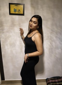 Russian Pari real meet cam service - Transsexual escort in Bangalore Photo 19 of 25