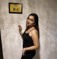 Russian Pari real meet cam service - Transsexual escort in Bangalore Photo 19 of 20