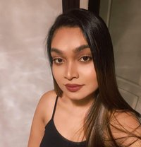 Russian Pari real meet cam service - Transsexual escort in Bangalore Photo 22 of 25