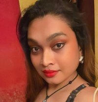 Russian Pari real meet cam service - Transsexual escort in Bangalore Photo 23 of 25