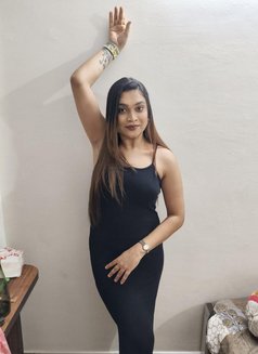 Russian Pari real meet cam service - Transsexual escort in Bangalore Photo 26 of 26