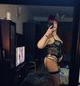 Russian Regina Milf - puta in Dubai Photo 8 of 8