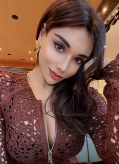 Russian shemale - Acompañantes transexual in İstanbul Photo 18 of 18
