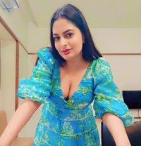 Russians Indian Handcash Payment - puta in Chennai