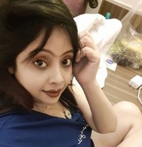 Russians & Many Indians - puta in Chennai