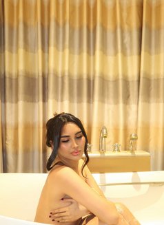 RUTH ORIENTAL - Transsexual escort in Manila Photo 6 of 10