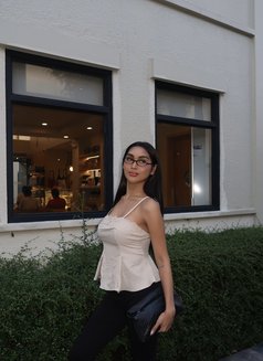 RUTH ORIENTAL - Transsexual escort in Manila Photo 19 of 20
