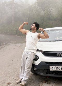 Rutukesh Rathod - Acompañantes masculino in Ahmedabad Photo 4 of 4