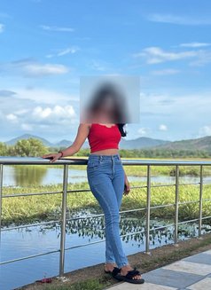 Ruwani - escort in Colombo Photo 2 of 6