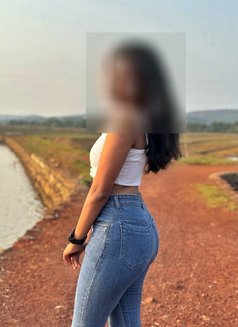 Ruwani - escort in Colombo Photo 5 of 6