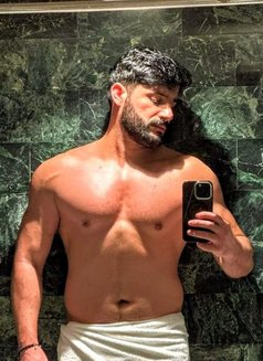 Ruzgar - Masajista in Bangkok Photo 5 of 8