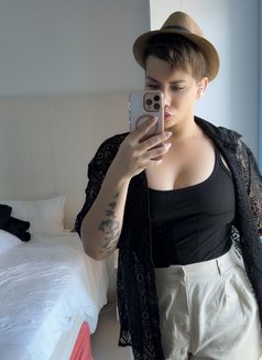 Rwany - Transsexual adult performer in Phuket Photo 6 of 10