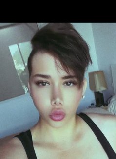 Rwany - Transsexual adult performer in Phuket Photo 10 of 10