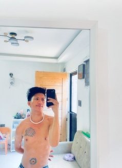 Ryan - Male escort in Manila Photo 5 of 5