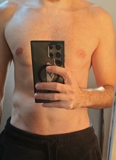 Ryan - Male escort in Beirut Photo 1 of 2