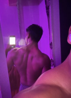 Ryan Young Guy - Male escort in Mumbai Photo 3 of 3