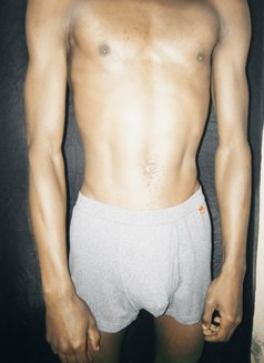 Ryder Knox - Male escort in Nairobi Photo 2 of 4