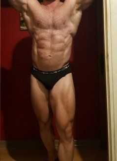 Rykerstone - masseur in Marseille Photo 3 of 8