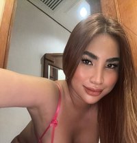 RYNE - Transsexual escort in Makati City Photo 17 of 19