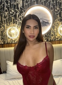 RYNE - Transsexual escort in Makati City Photo 19 of 19