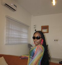 Ryry - Transsexual escort in Dubai