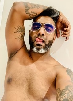 S Angel - Acompañantes masculino in Johannesburg Photo 1 of 9