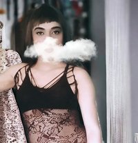 R O S E - Agencia de acompañantes transexuales in New Delhi