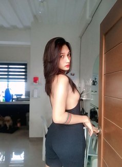 S O P H I E - Transsexual escort in Angeles City Photo 9 of 11