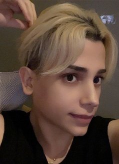 S_x - Acompañantes transexual in Dubai Photo 1 of 10