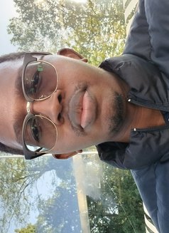 S3n S3i - Acompañantes masculino in Nairobi Photo 1 of 1
