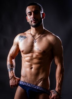 Saad - Acompañantes masculino in Dubai Photo 1 of 4