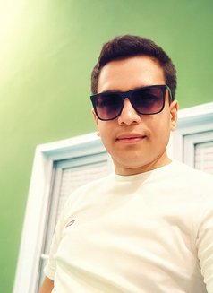 Saad Massager Dha Karachi - Male escort in Karāchi Photo 2 of 2