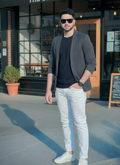 Saad - Male escort in Dammam Photo 7 of 8