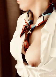 Saana - escort in Zürich Photo 2 of 4